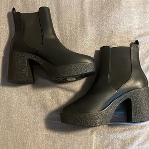 11W black boots.  Block heel, 3.5 NEW